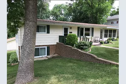 335 E Sorenson Avenue, Appleton, MN 56208 - Photo 1