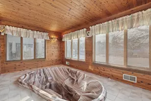 272 Roma Ave, Roseville, MN 55113 - Photo 5