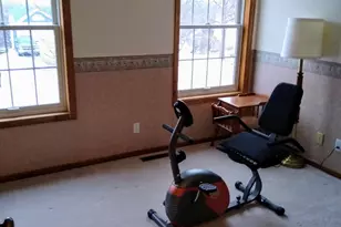 2446 Pond Ave E, Maplewood, MN 55119 - Photo 19