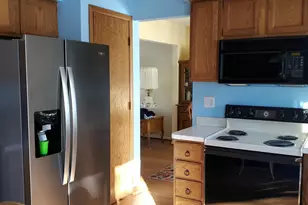 2446 Pond Ave E, Maplewood, MN 55119 - Photo 9