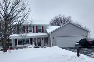 2446 Pond Ave E, Maplewood, MN 55119 - Photo 1