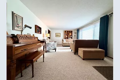 1502 Indian Hill Road, Worthington, MN 56187 - Photo 5