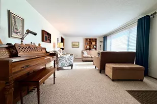 1502 Indian Hill Rd, Worthington, MN 56187 - Photo 5