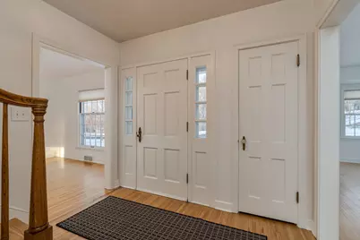 225 Oak Knoll Boulevard, Mankato, MN 56001 - Photo 3