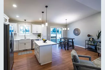 902 13th Street NW, Kasson, MN 55944 - Photo 5