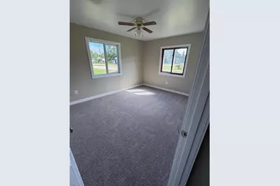 412 E Hamilton Avenue, Baudette, MN 56623 - Photo 11