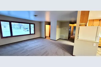 412 E Hamilton Avenue, Baudette, MN 56623 - Photo 5