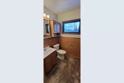 412 E Hamilton Avenue, Baudette, MN 56623 - Photo 11