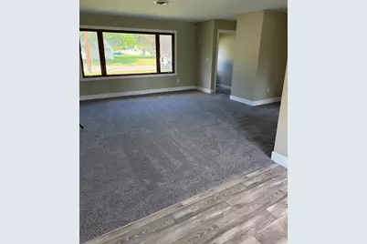 412 E Hamilton Avenue, Baudette, MN 56623 - Photo 5