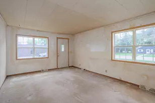 607 Saint Johns Ave, Red Lake Falls, MN 56750 - Photo 3