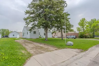 607 Saint Johns Avenue, Red Lake Falls, MN 56750 - Photo 7