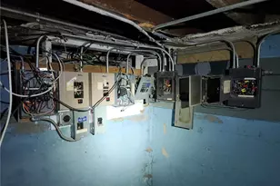 9 E 37th St, Minneapolis, MN 55409 - Photo 15