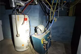 9 E 37th St, Minneapolis, MN 55409 - Photo 13