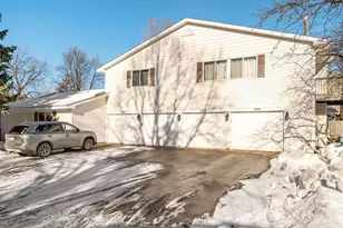 7570 15th Street Ln N, Oakdale, MN 55128 - Photo 25