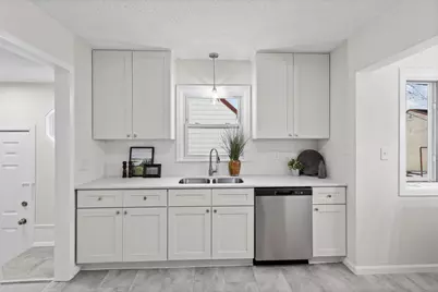 5113 Bryant Avenue N, Minneapolis, MN 55430 - Photo 7