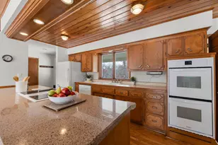 21 N Oaks Rd, North Oaks, MN 55127 - Photo 25