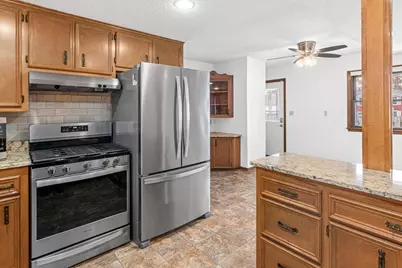 11216 Harrison Avenue S, Bloomington, MN 55437 - Photo 9