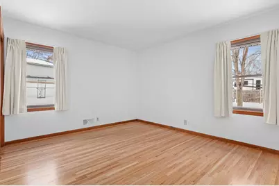 11216 Harrison Avenue S, Bloomington, MN 55437 - Photo 17