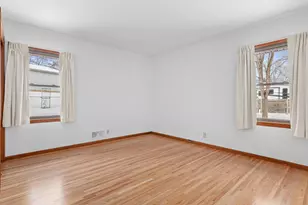 11216 Harrison Ave S, Bloomington, MN 55437 - Photo 17