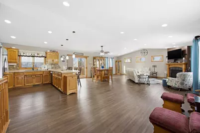 1250 76th Avenue S, Fargo, ND 58104 - Photo 5