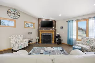 1250 76th Ave S, Fargo, ND 58104 - Photo 9