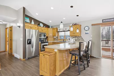 1250 76th Avenue S, Fargo, ND 58104 - Photo 7