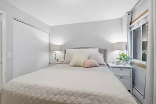 520 Ridgewood Ave, Minneapolis, MN 55403 - Photo 13