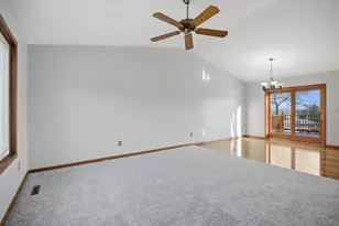 2305 13th St SW, Austin, MN 55912 - Photo 7