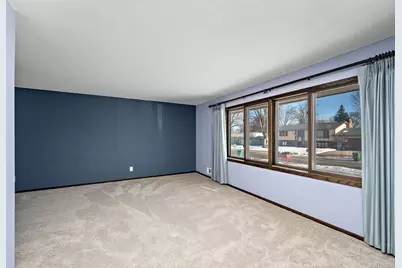 4221 Edgemont Street, Vadnais Heights, MN 55127 - Photo 3