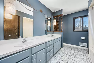 4221 Edgemont Street, Vadnais Heights, MN 55127 - Photo 13