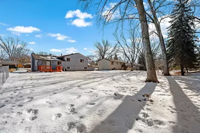 4221 Edgemont Street, Vadnais Heights, MN 55127 - Photo 23