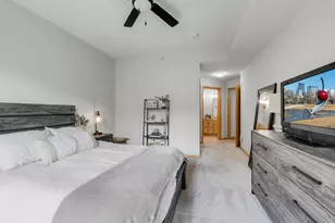 2565 Franklin Ave, Saint Paul, MN 55114 - Photo 19