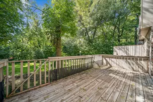 10234 Berkshire Rd, Bloomington, MN 55437 - Photo 23