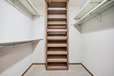 10234 Berkshire Road, Bloomington, MN 55437 - Photo 17