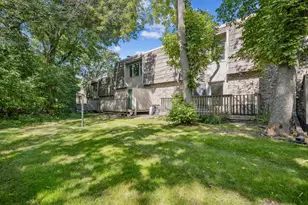 10234 Berkshire Rd, Bloomington, MN 55437 - Photo 25