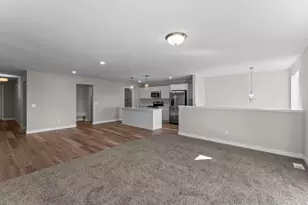 2140 Violet Ln, Faribault, MN 55021 - Photo 7