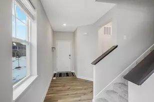 451 Murray Hl Wy, Waconia, MN 55387 - Photo 9