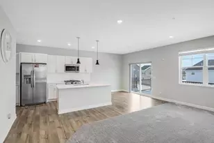 451 Murray Hl Wy, Waconia, MN 55387 - Photo 13