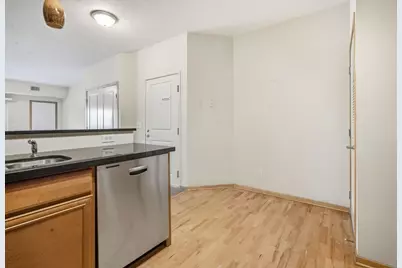 1505 5th Street N #202, Hopkins, MN 55305 - Photo 9