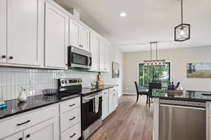 4087 Isaac Ct, Vadnais Heights, MN 55127 - Photo 13