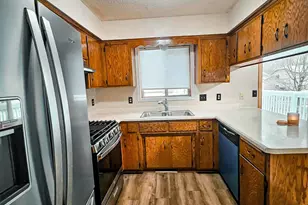 3222 Greenbrier St, Vadnais Heights, MN 55127 - Photo 5