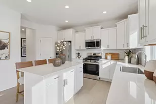 554 Waterford Pl, Waconia, MN 55387 - Photo 3