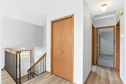 2515 Royals Drive, Hopkins, MN 55305 - Photo 9