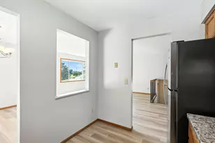 2515 Royals Dr, Hopkins, MN 55305 - Photo 15