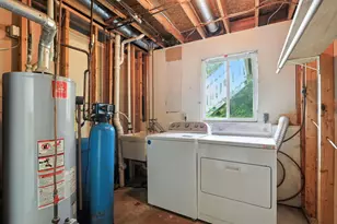 2515 Royals Dr, Hopkins, MN 55305 - Photo 29