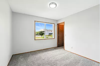 2515 Royals Drive, Hopkins, MN 55305 - Photo 19