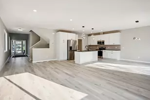 4093 Isaac Ct, Vadnais Heights, MN 55127 - Photo 11