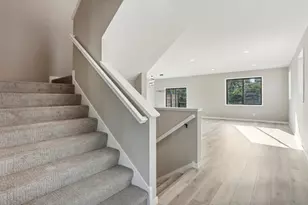 4093 Isaac Ct, Vadnais Heights, MN 55127 - Photo 9