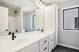 4093 Isaac Ct, Vadnais Heights, MN 55127 - Photo 27