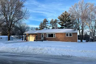 801 5th St NE, Staples, MN 56479 - Photo 3